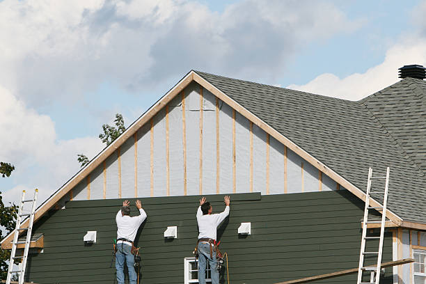 Professional Siding Repair technician working in Marysville, OH